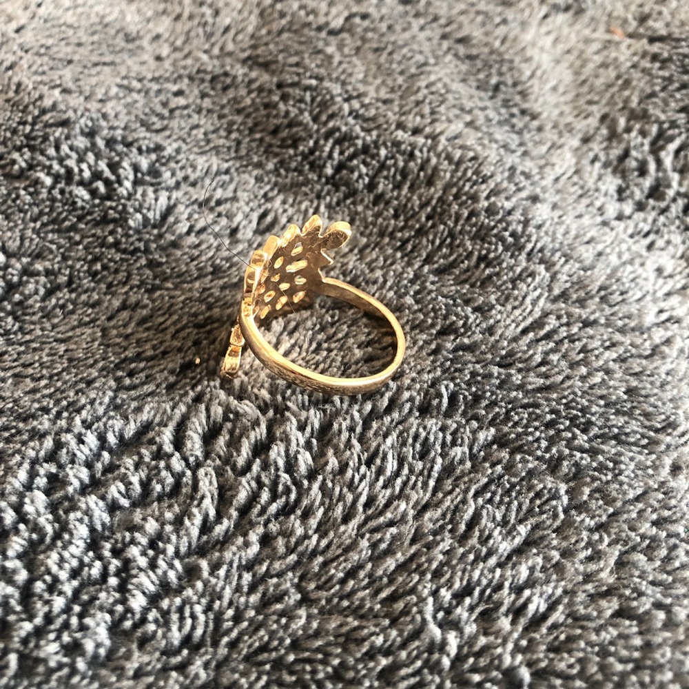 Ring - Picture 3 of 3